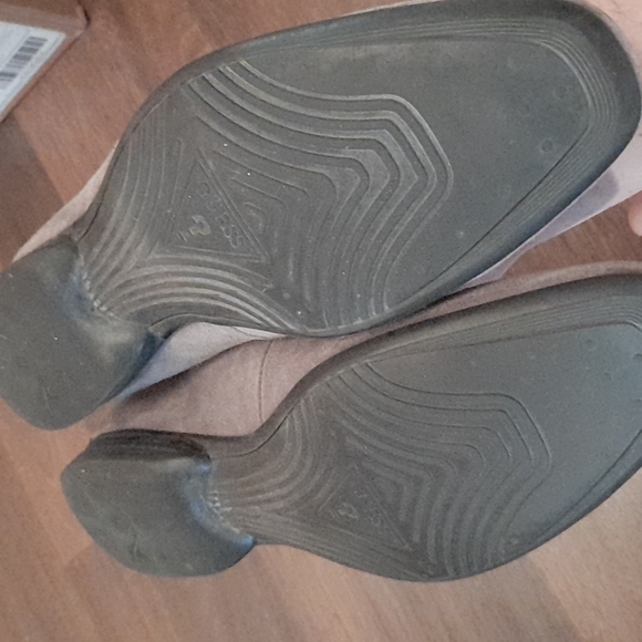 Guess Mens Shoes - Picture 4 of 5